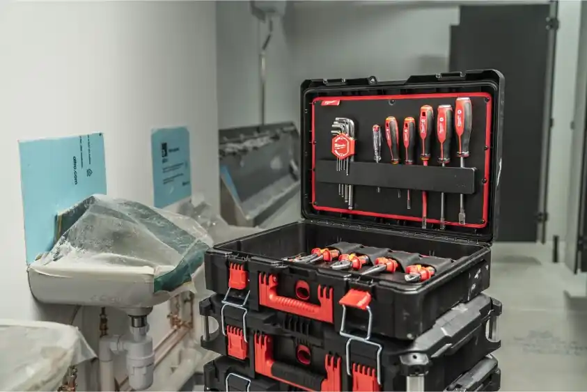 Begrenztes Angebot Milwaukee - PACKOUT Koffer Handwerkzeuge unbestückt (4932499704)
