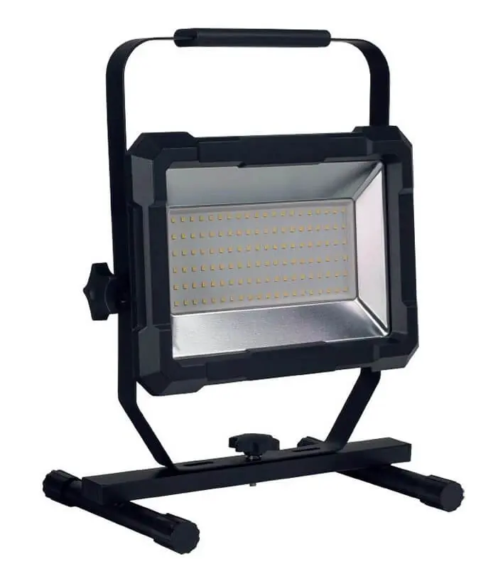 profibau MMXX LED Baustellenstrahler 100 Watt, 8.500 Lumen, Aluminium, Metallgestell, IK0 Jetzt Bestellen